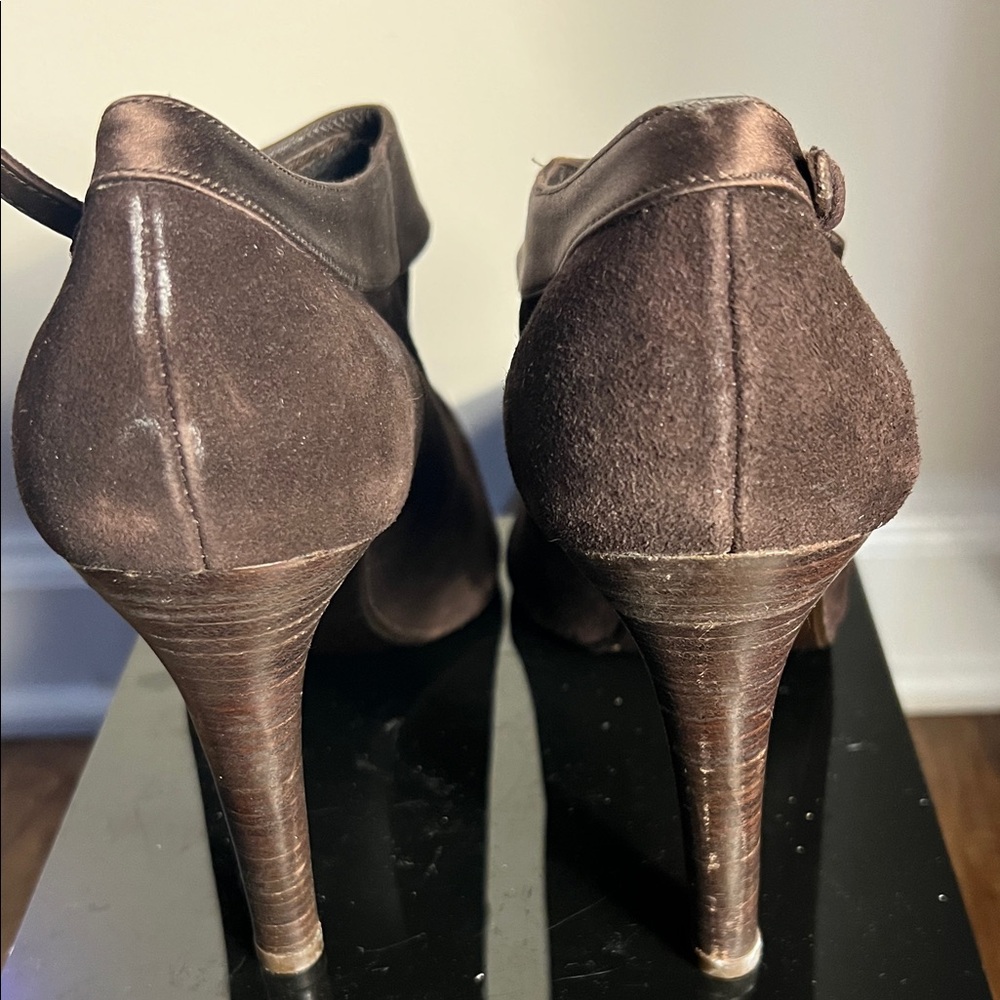 Stuart Weitzman Dark Brown Bootie Heels - Picture 5 of 9